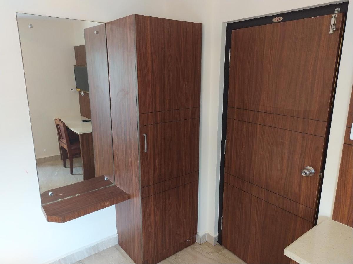 Hotel White Boutique Pondicherry Esterno foto