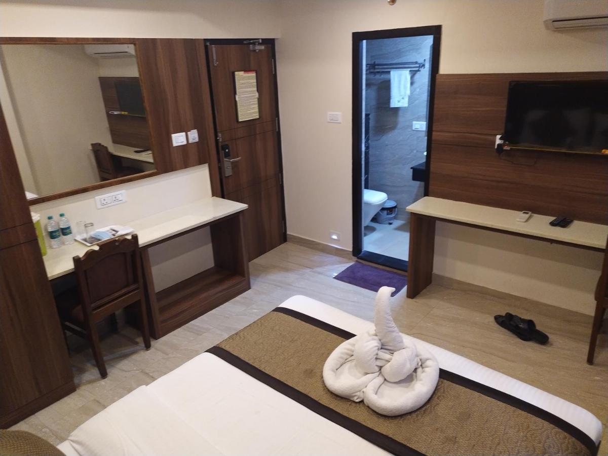 Hotel White Boutique Pondicherry Esterno foto