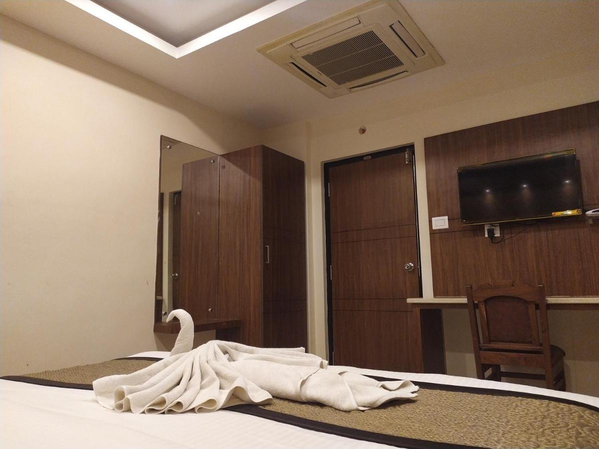 Hotel White Boutique Pondicherry Esterno foto