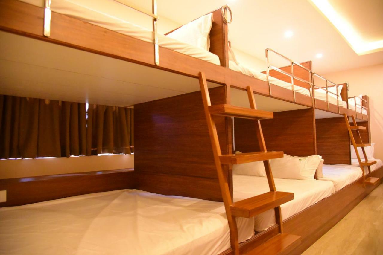 Hotel White Boutique Pondicherry Esterno foto